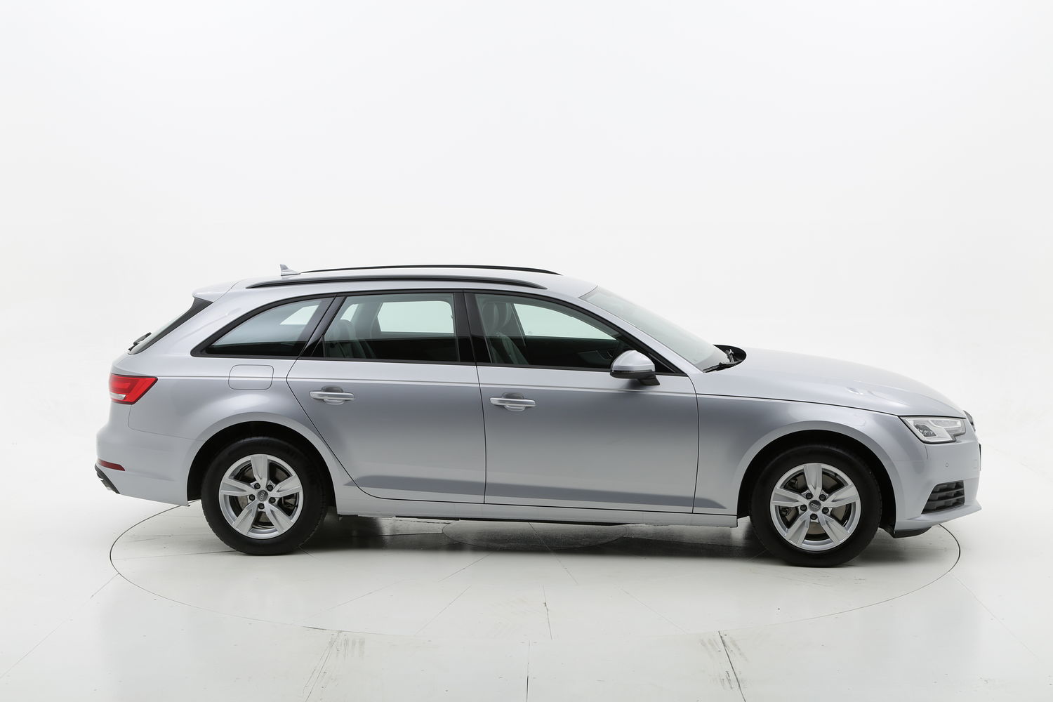 Audi A4 avant Business s-tronic km 0 diesel grigia