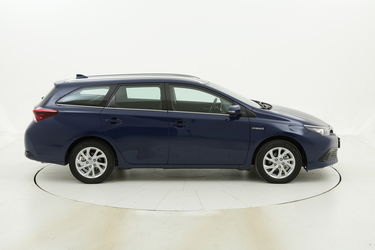 Toyota Auris ST Hybrid Business usata del 2017 con 92.372 km