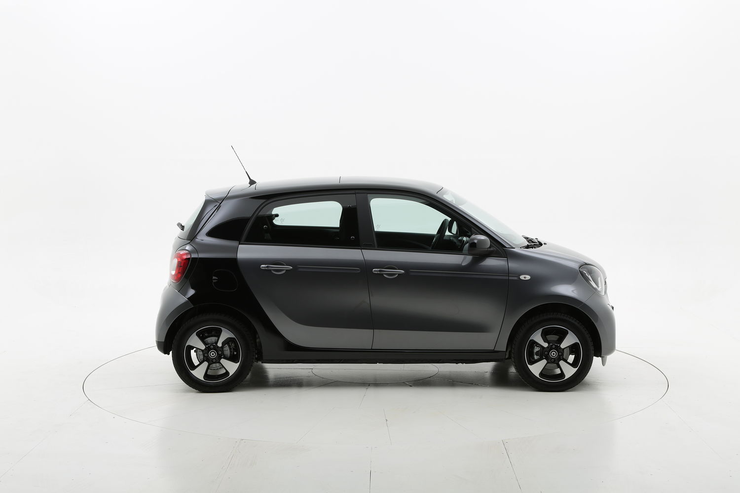 Smart Forfour elettrico antracite a noleggio a lungo termine
