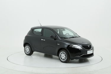Lancia Ypsilon ibrido benzina a noleggio a lungo termine
