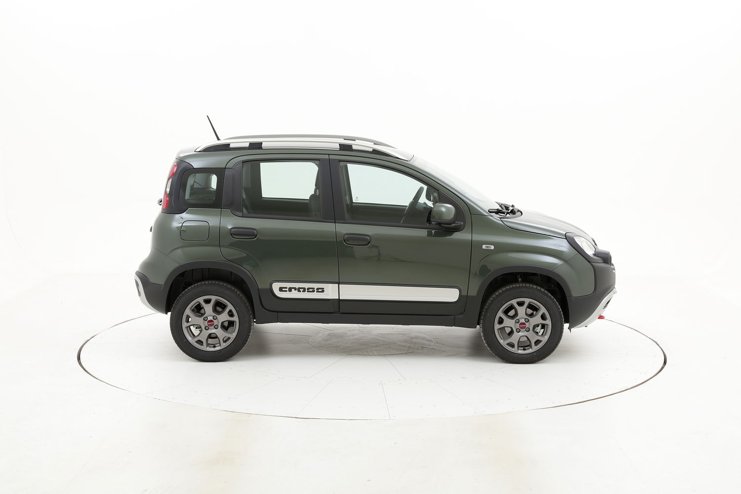 Fiat Panda ibrido benzina verde scura a noleggio a lungo termine