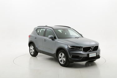 Volvo XC40 ibrido benzina a noleggio a lungo termine