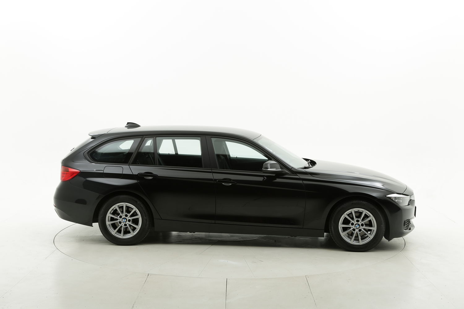 BMW Serie 3 diesel nera a noleggio a lungo termine
