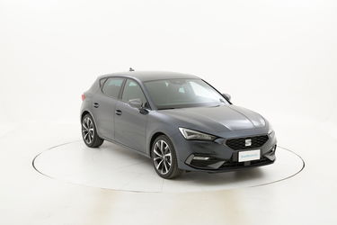 Seat Leon Business diesel grigia a noleggio a lungo termine