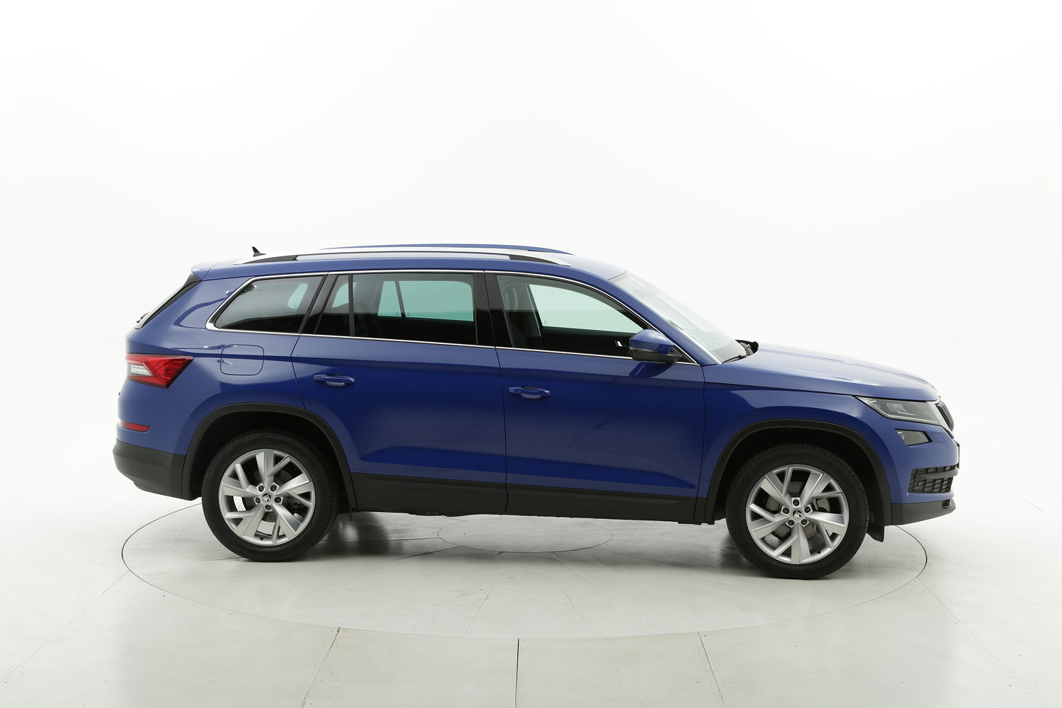 Skoda Kodiaq diesel blu a noleggio a lungo termine