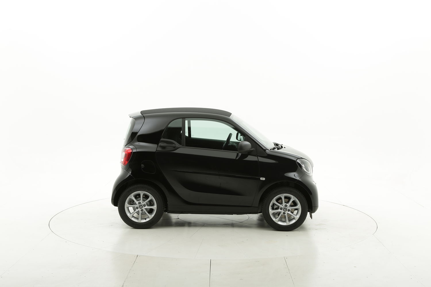 Smart Fortwo benzina nera a noleggio a lungo termine