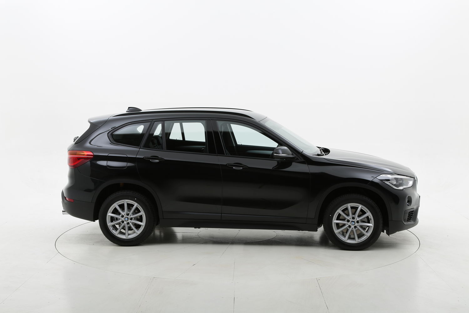 BMW X1 diesel nera a noleggio a lungo termine