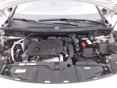 Peugeot 3008 Allure EAT8 1.5 Diesel 131CV Automatico Vano motore