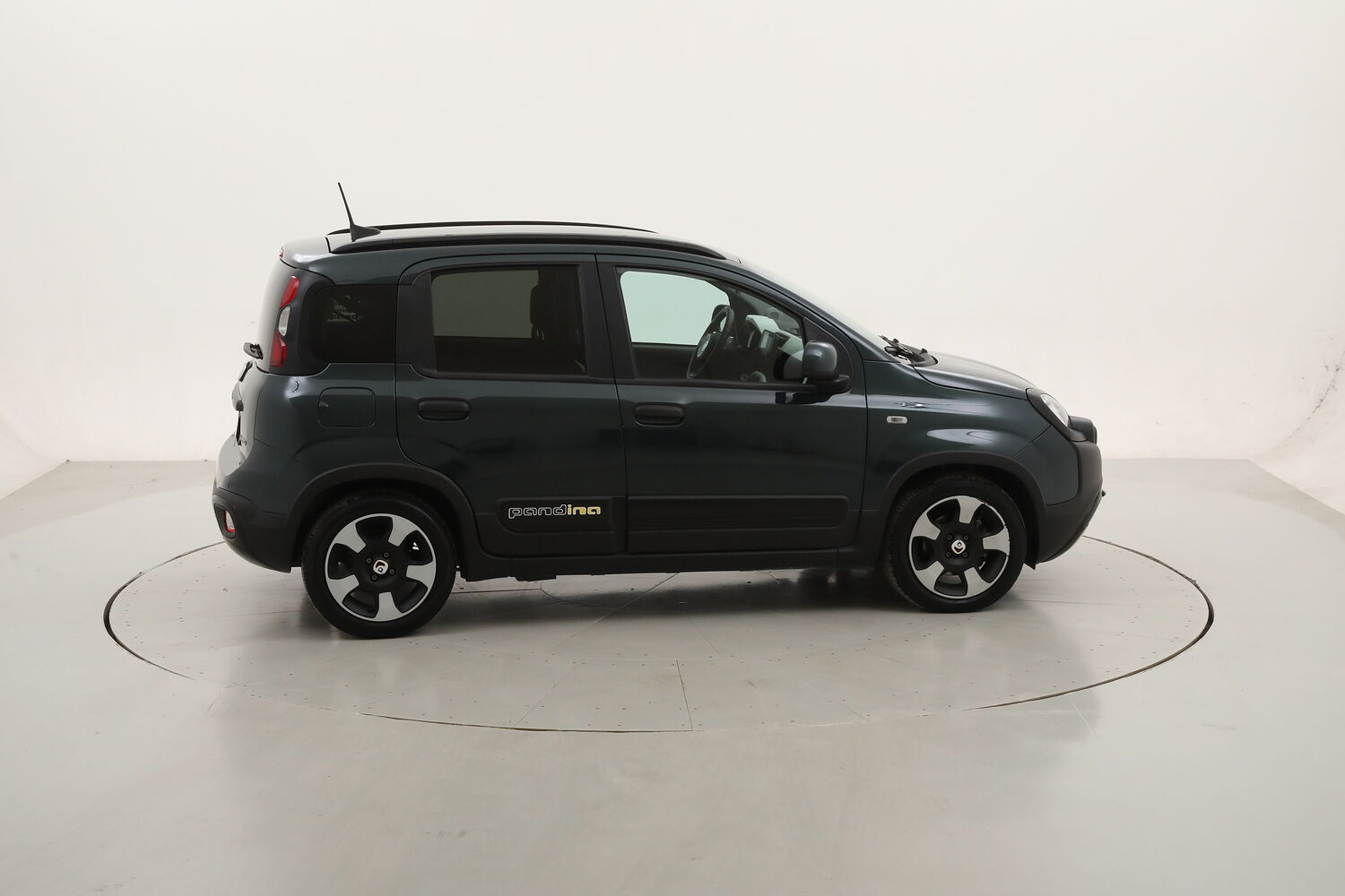Fiat Panda Hybrid Pandina usata del 2025 con 17.481 km