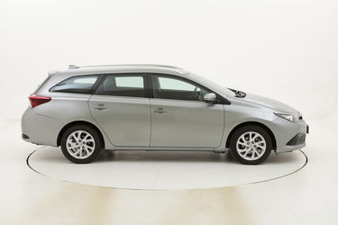 Toyota Auris TS Hybrid Business usata del 2018 con 69.942 km