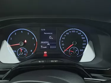 Volkswagen Polo Comfortline 1.0 Benzina 95CV Manuale Interni