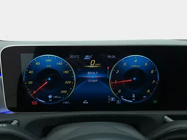 Mercedes CLA Premium 4Matic Automatic 2.0 Benzina 224CV Automatico Interni