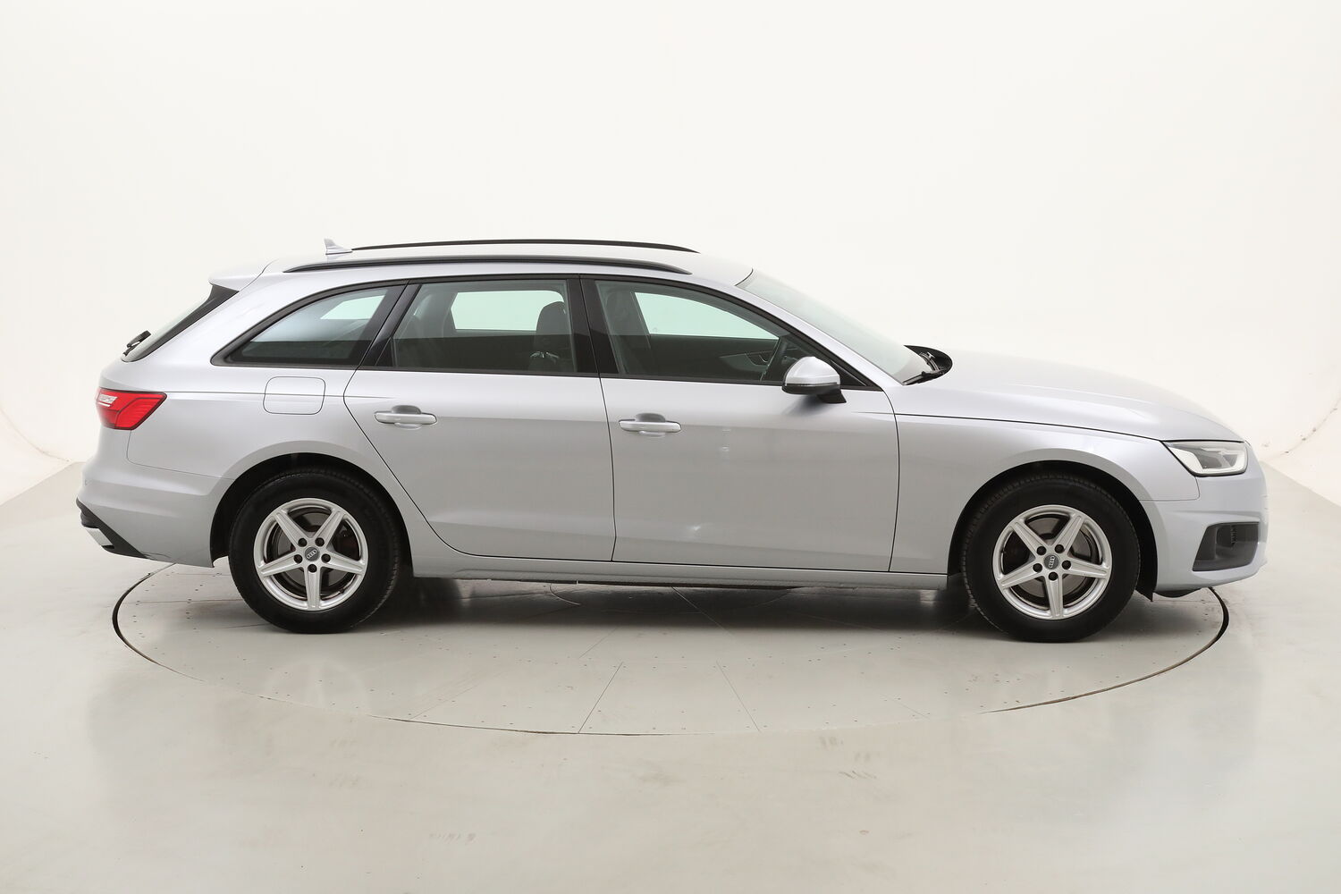 Audi A4 Avant Business S tronic usata del 2020 con 118.965 km