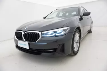 BMW Serie 5 520d Touring Business 2 Mild Hybrid 190CV Automatico Visione frontale