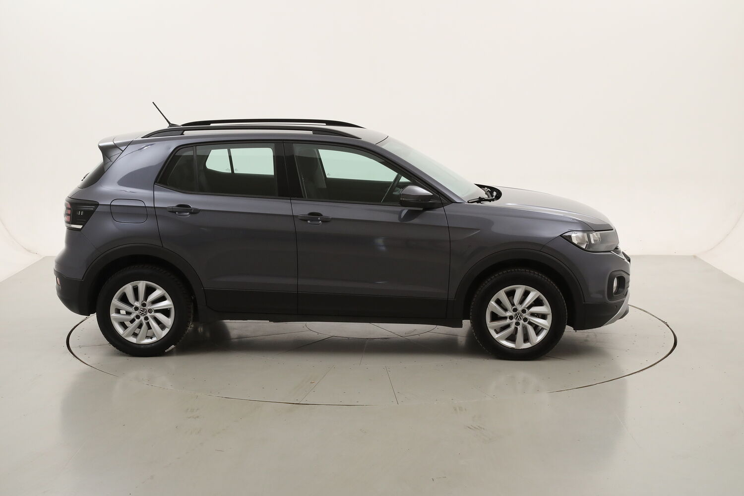 Volkswagen T-Cross Life usata del 2023 con 69.567 km