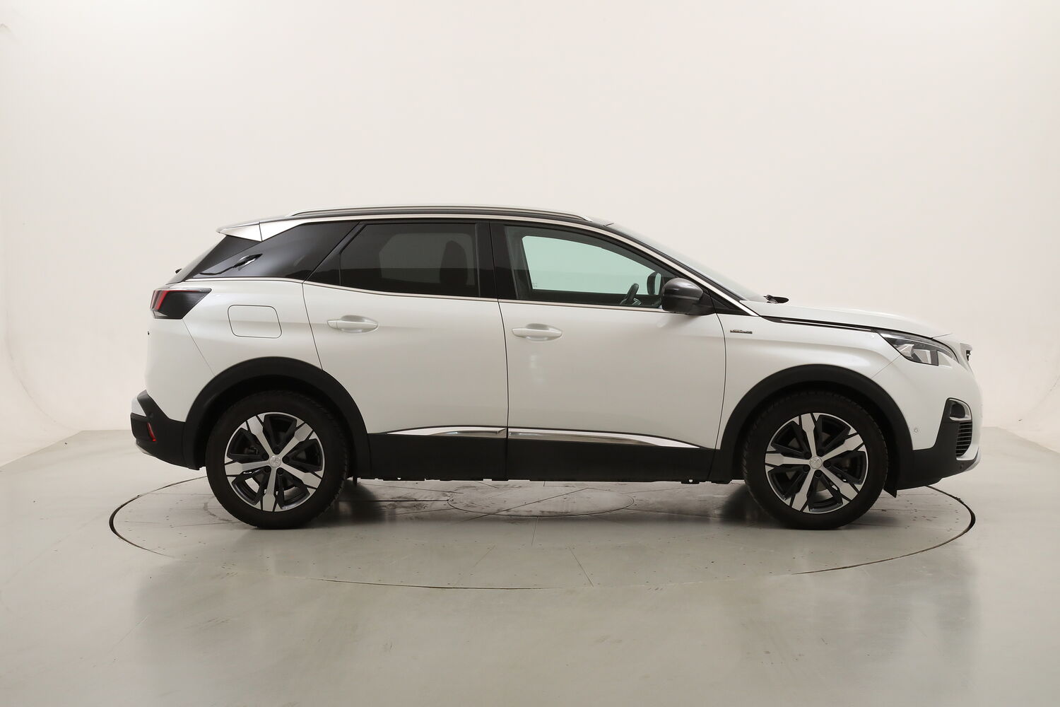 Peugeot 3008 GT Line EAT8 usata del 2019 con 110.685 km