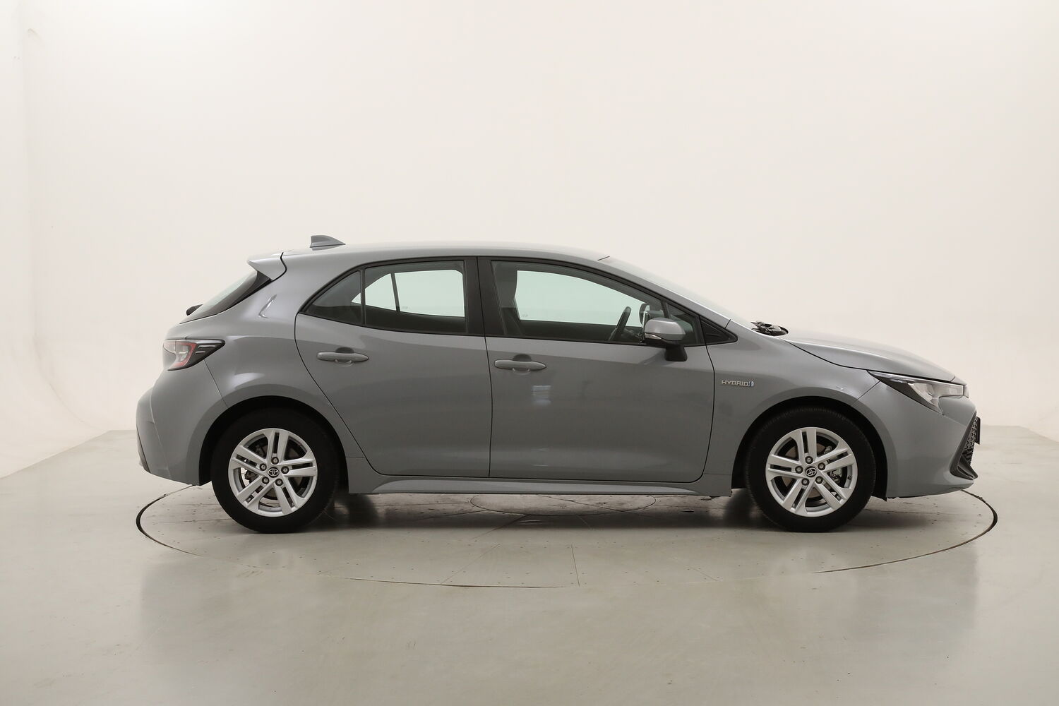 Toyota Corolla Hybrid Business usata del 2022 con 61.062 km