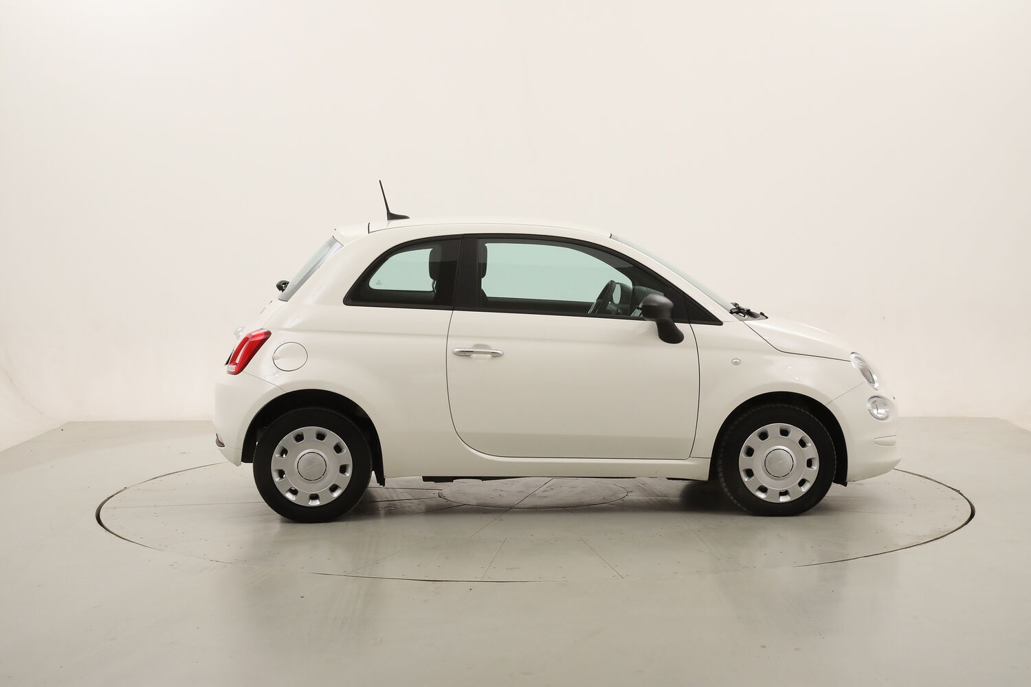 Fiat 500 Hybrid usata del 2023 con 62.140 km