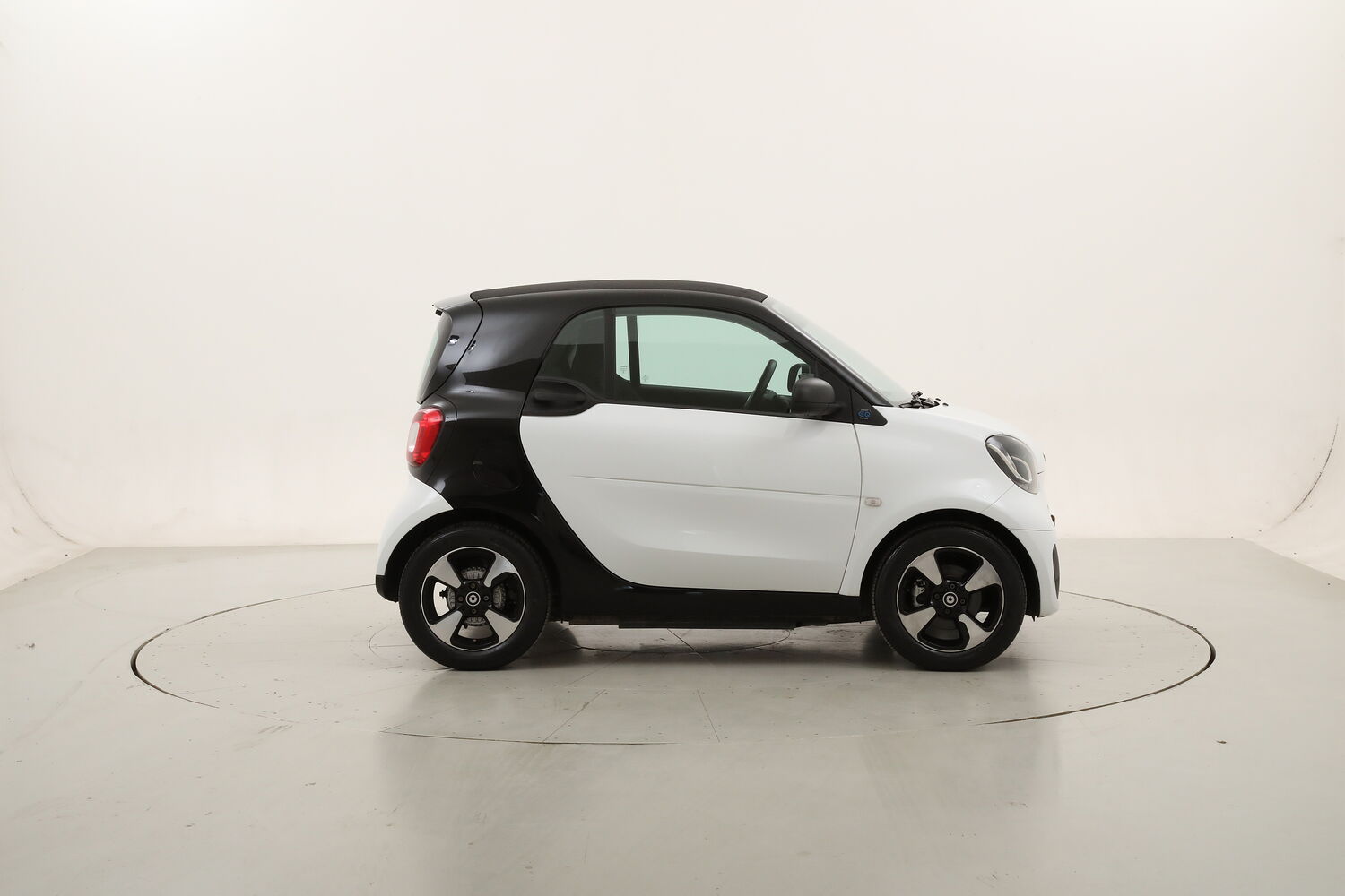 Smart Fortwo EQ Passion usata del 2022 con 21.381 km