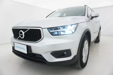 Volvo XC40 D3 Business Geartronic 2.0 Diesel 150CV Automatico Visione frontale