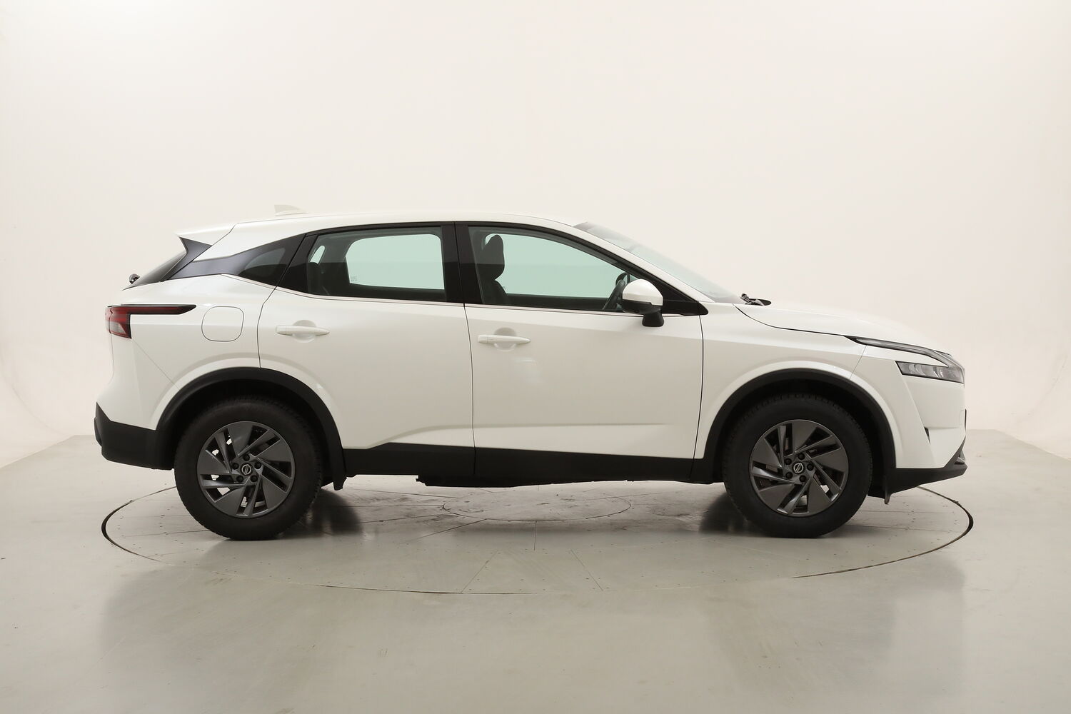 Nissan Qashqai MHEV Business usata del 2022 con 111.481 km