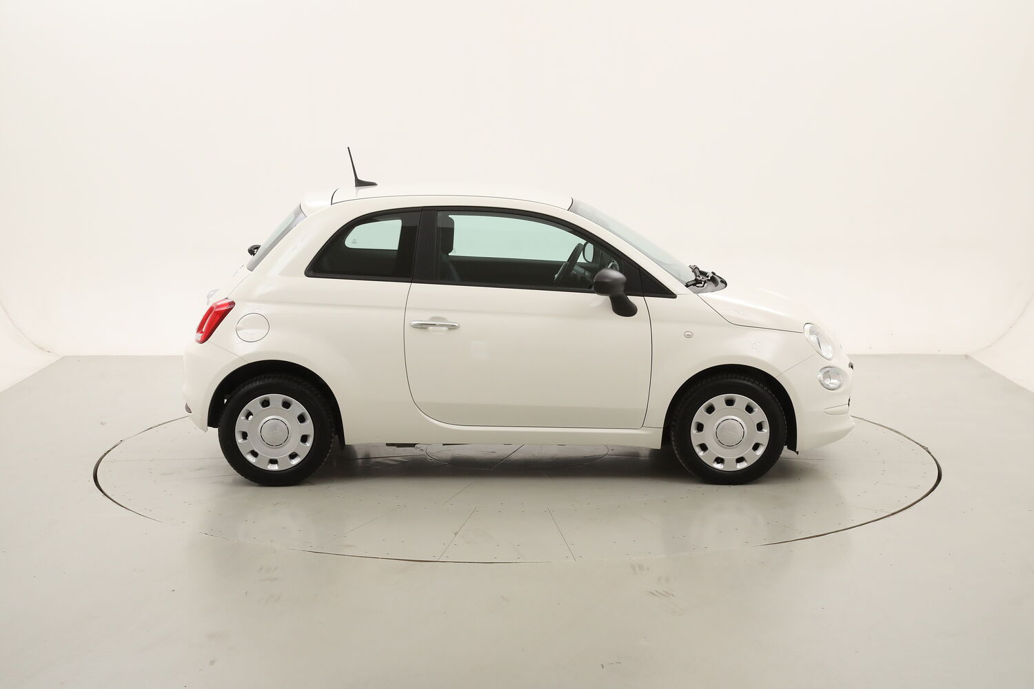 Fiat 500 Hybrid Cult usata del 2022 con 65.053 km