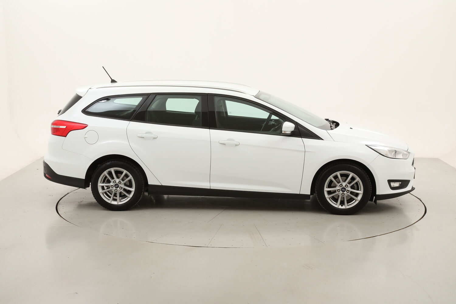 Ford Focus SW Business usata del 2018 con 105.038 km