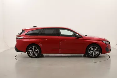 Peugeot 308 SW Allure EAT8 1.5 Diesel 131CV Automatico Peugeot 308 SW Allure EAT8 1.5 Diesel 131CV Automatico