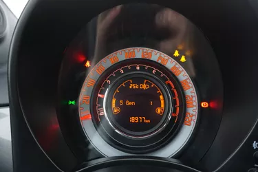 Fiat 500 Hybrid Club 1.0 Mild Hybrid 70CV Manuale Interni