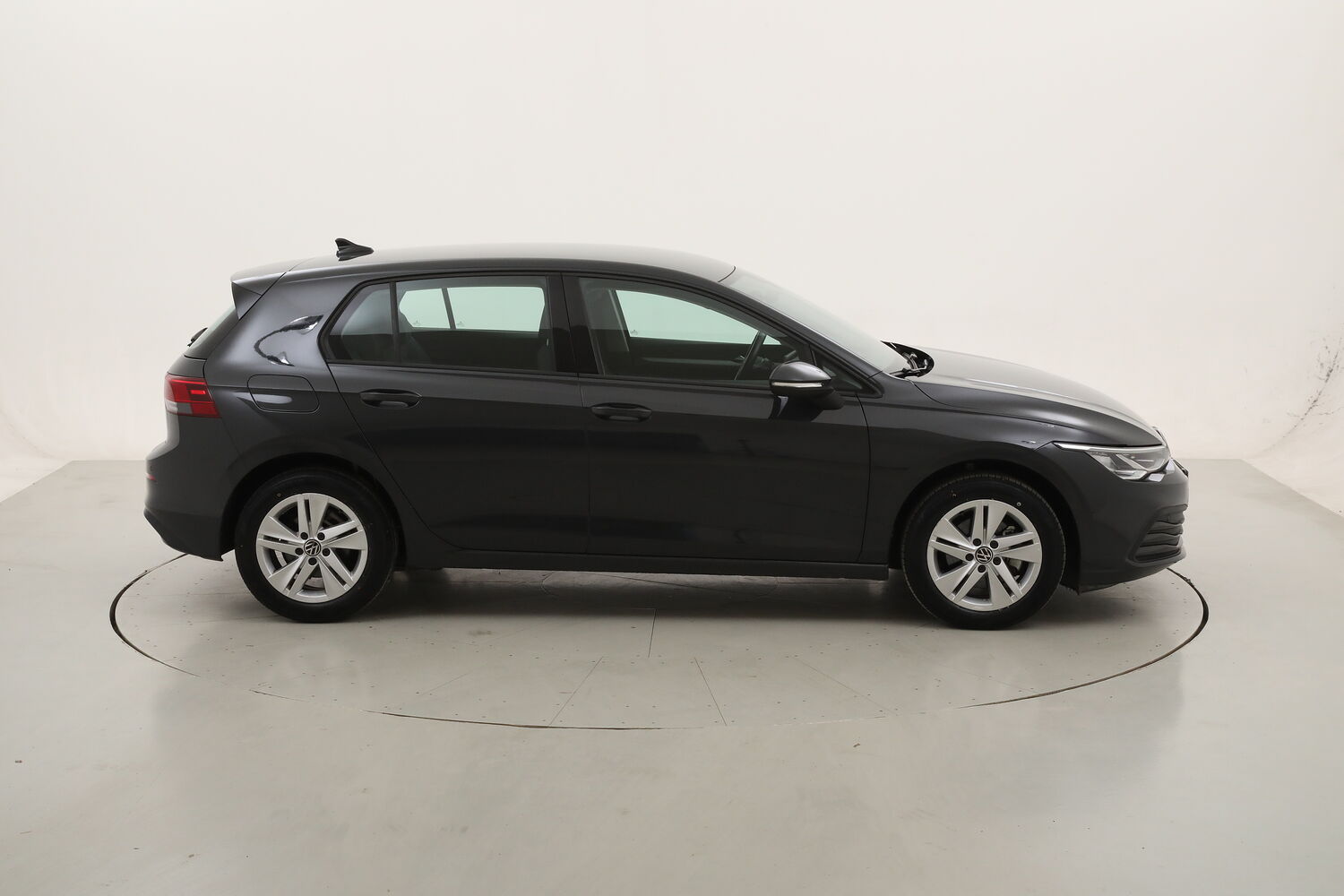 Volkswagen Golf Life DSG usata del 2021 con 46.908 km