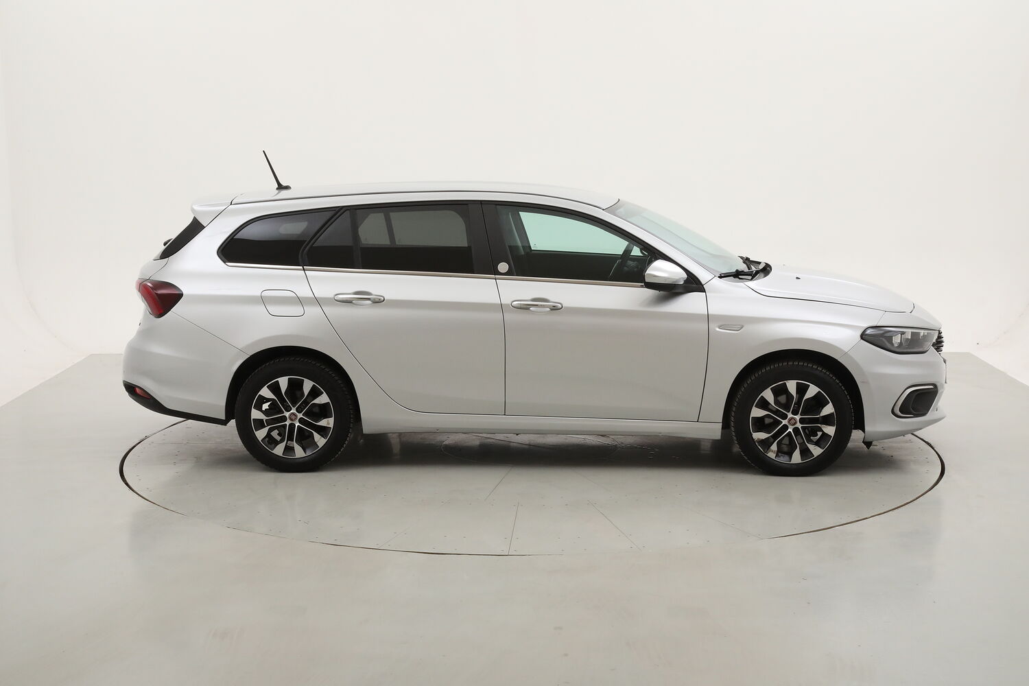 Fiat Tipo SW Mirror usata del 2020 con 93.969 km