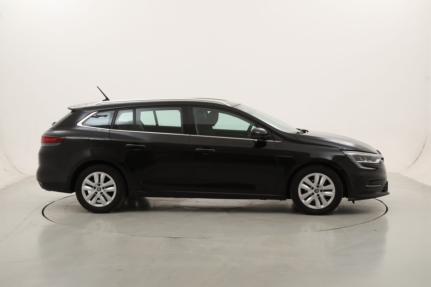 Renault Megane Sporter Business usata del 2021 con 125.636 km