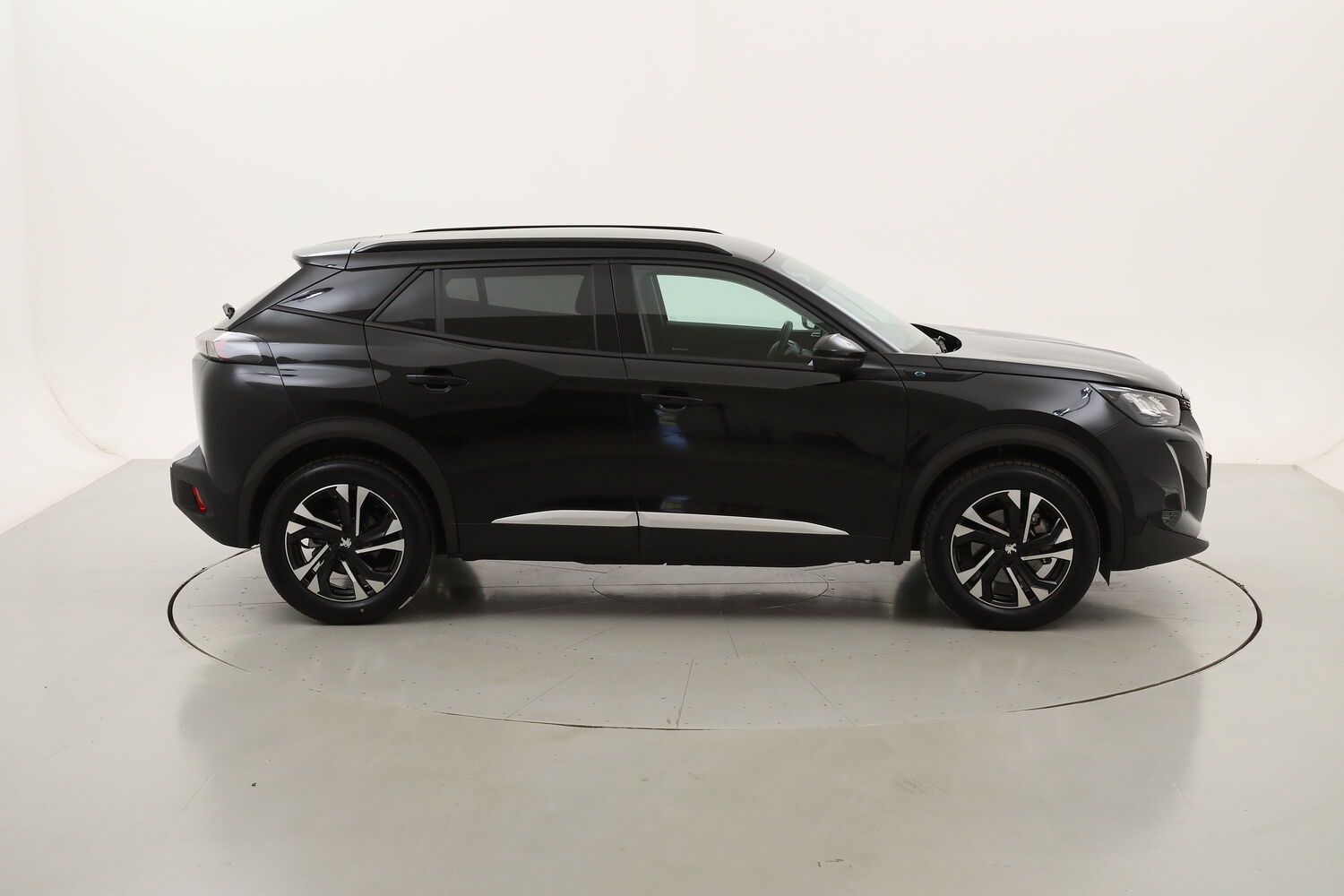 Peugeot 2008 Allure Pack usata del 2022 con 31.300 km