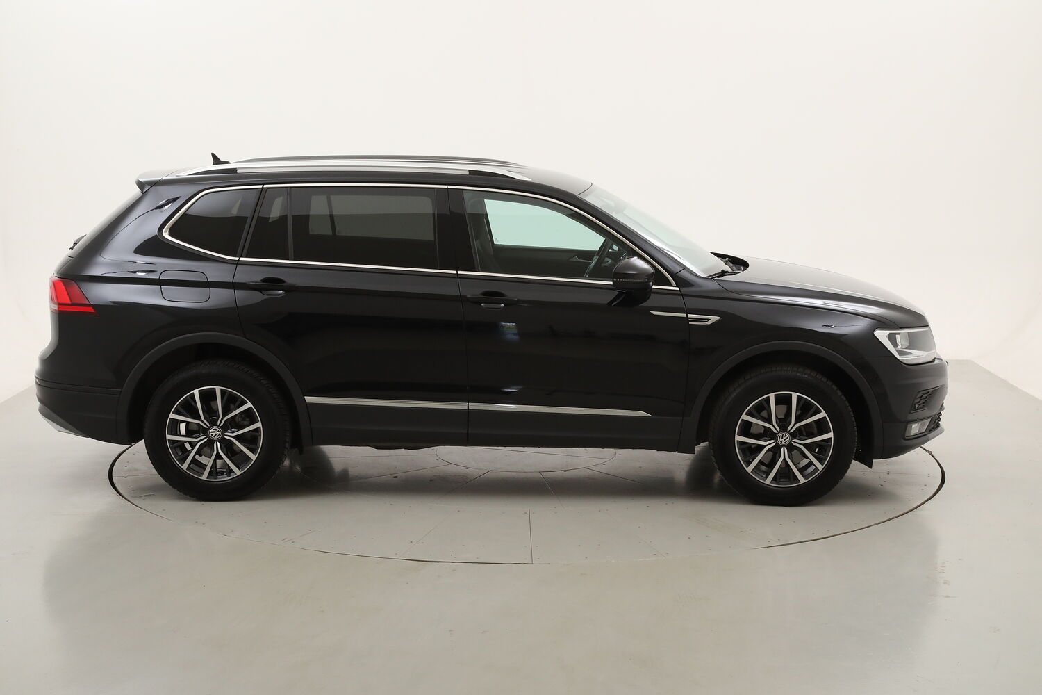 Volkswagen Tiguan Allspace Business DSG usata del 2021 con 114.628 km