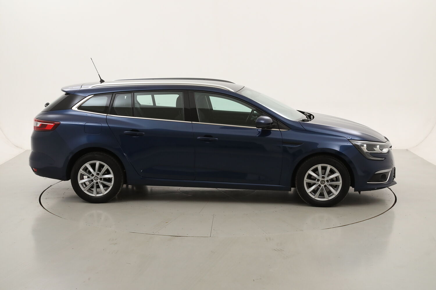 Renault Megane Sporter Business usata del 2020 con 77.277 km