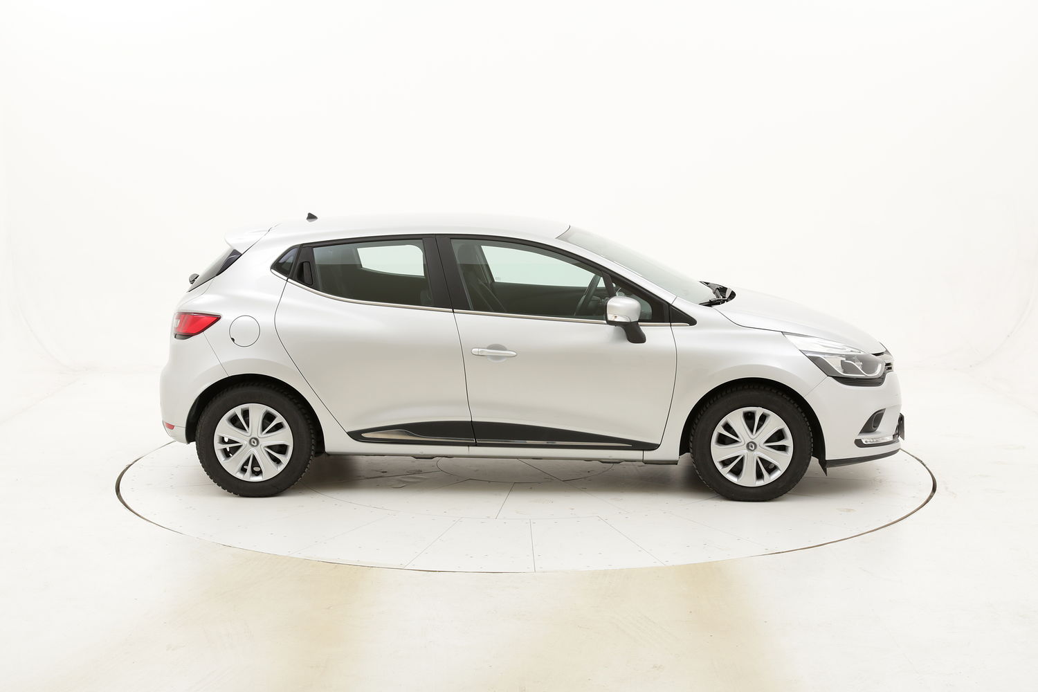 Renault Clio Energy Zen usata del 2018 con 13.126 km
