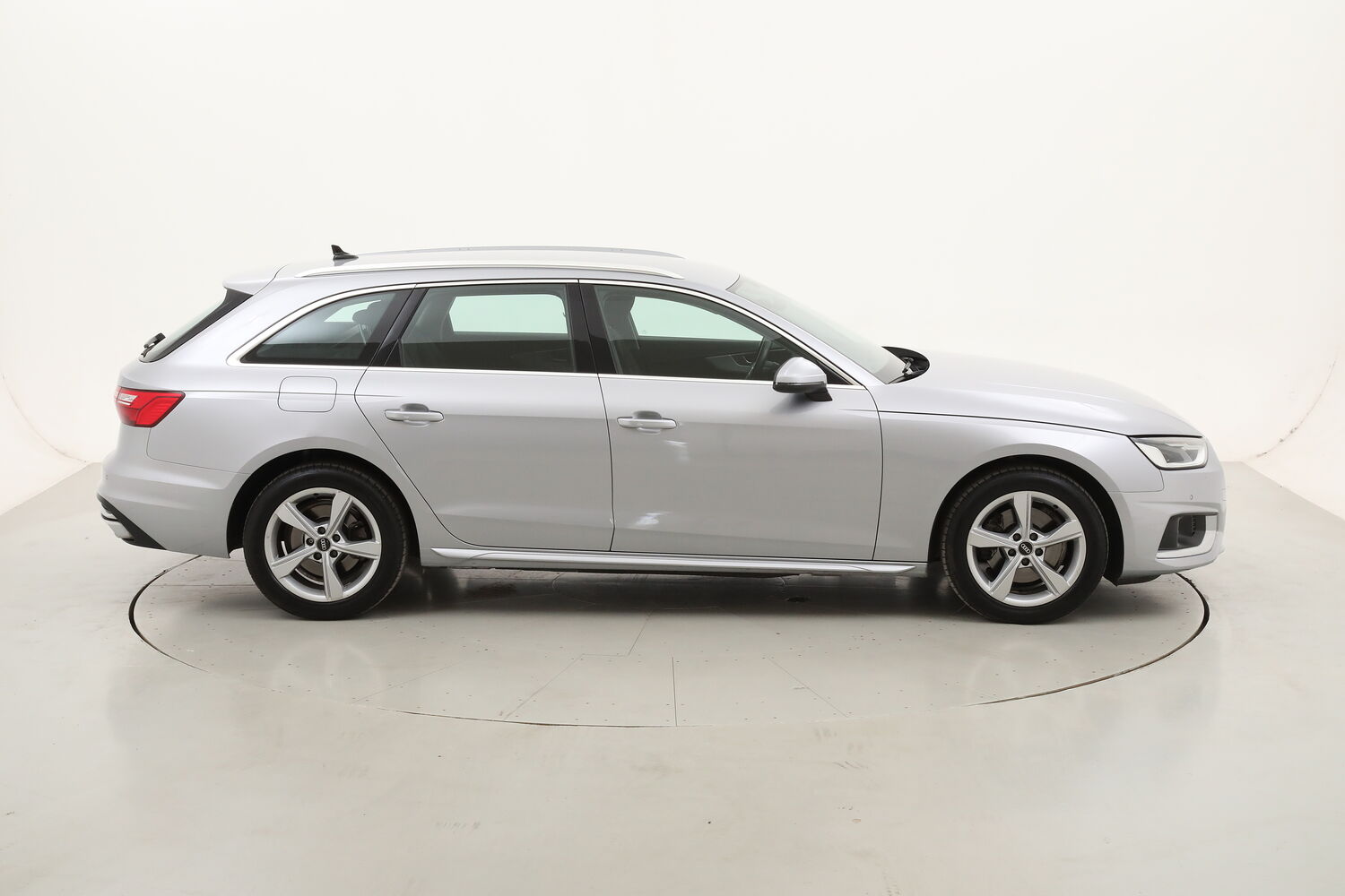 Audi A4 Avant Business Advanced S tronic usata del 2021 con 90.433 km