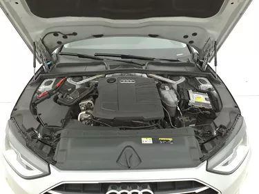 Audi A4 Avant Business Advanced S tronic 2.0 Mild Hybrid 136CV Automatico Vano motore