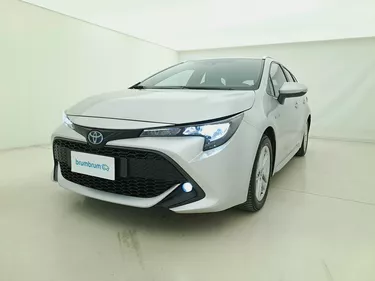 Toyota Corolla TS Hybrid Business 1.8 Full Hybrid 122CV Automatico Visione frontale