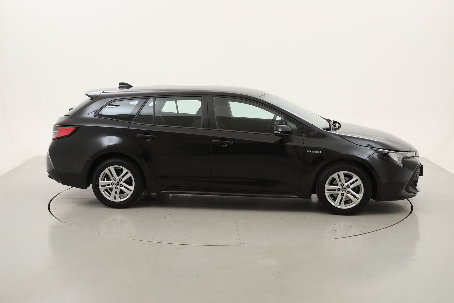 Toyota Corolla TS Hybrid Business usata del 2019 con 119.275 km