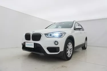 BMW X1 20d xDrive Business 2.0 Diesel 190CV Automatico Visione frontale