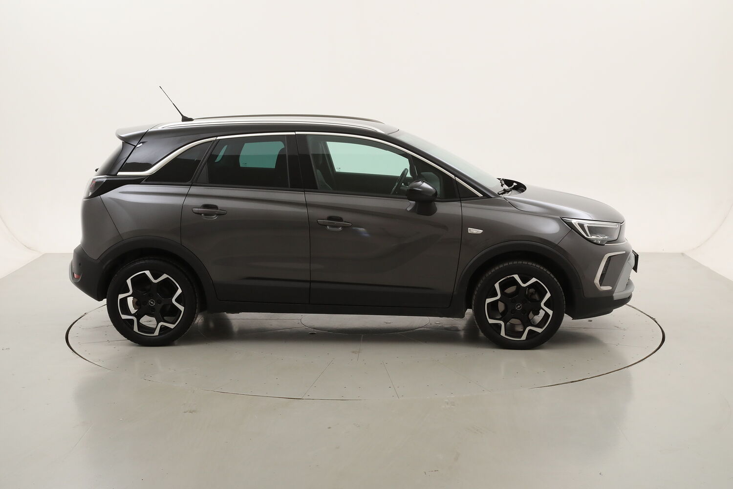 Opel Crossland Ultimate usata del 2024 con 36.503 km