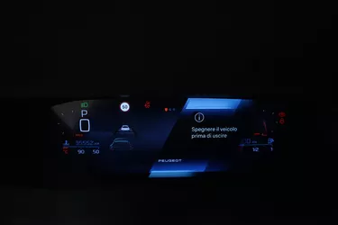 Peugeot 408 GT EAT8 1.2 Benzina 131CV Automatico Interni