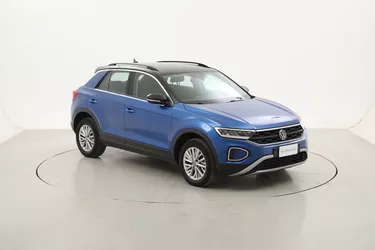 Volkswagen T-Roc Life DSG 1.5 Benzina 150CV Automatico Volkswagen T-Roc Life DSG 1.5 Benzina 150CV Automatico