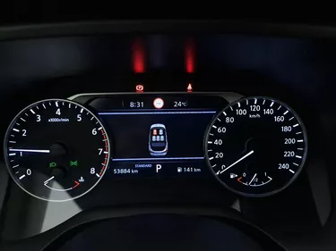 Nissan Qashqai Hybrid Business Xtronic 1.3 Mild Hybrid 158CV Automatico Interni