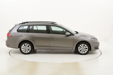 Volkswagen Golf Variant Comfortline DSG usata del 2017 con 119.622 km