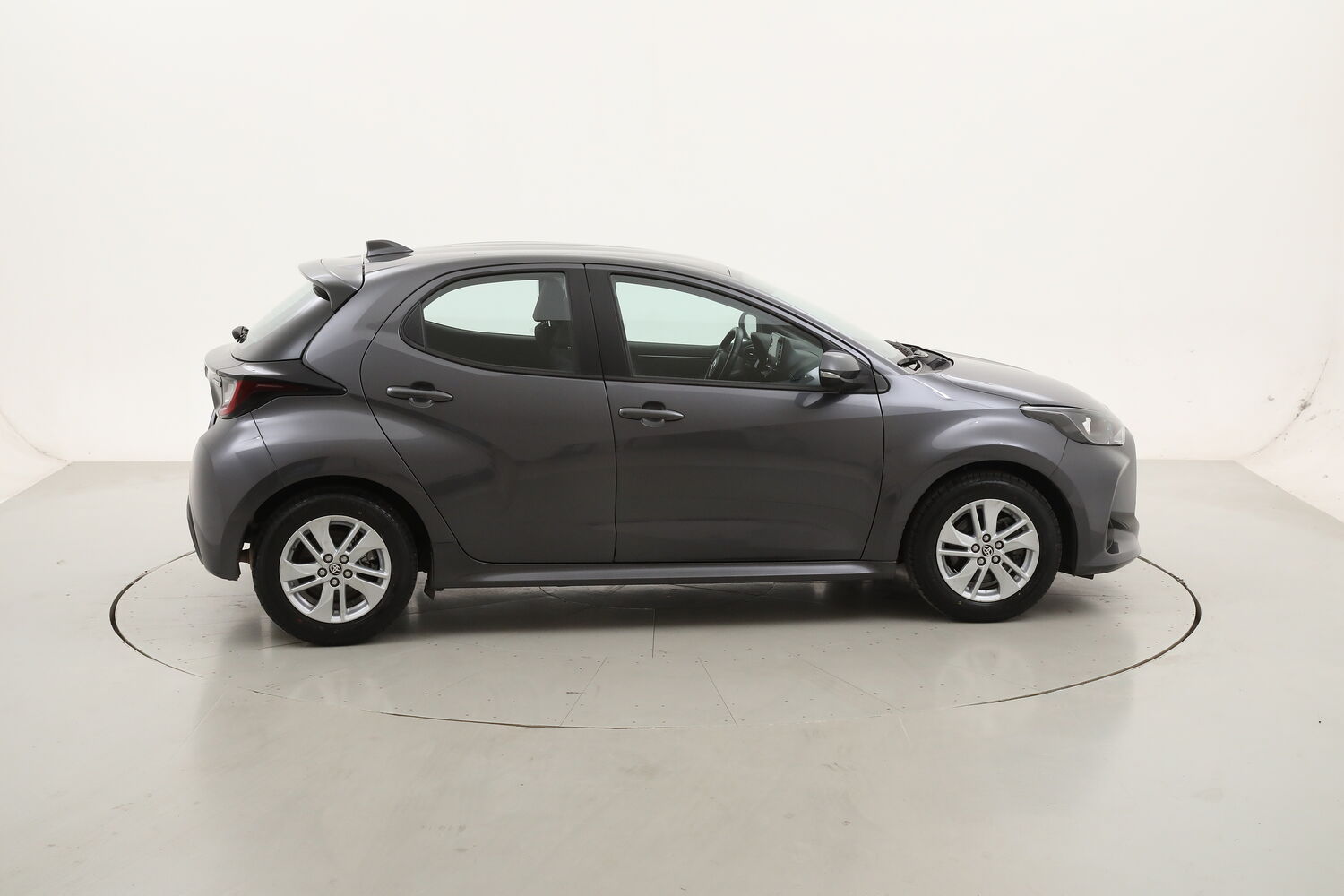 Toyota Yaris Hybrid Business usata del 2022 con 71.654 km