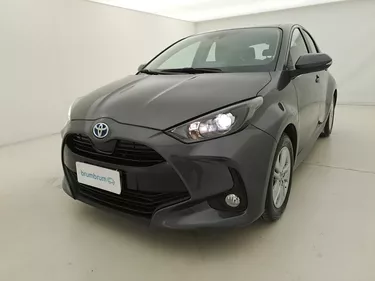 Toyota Yaris Hybrid Business 1.5 Full Hybrid 116CV Automatico Visione frontale