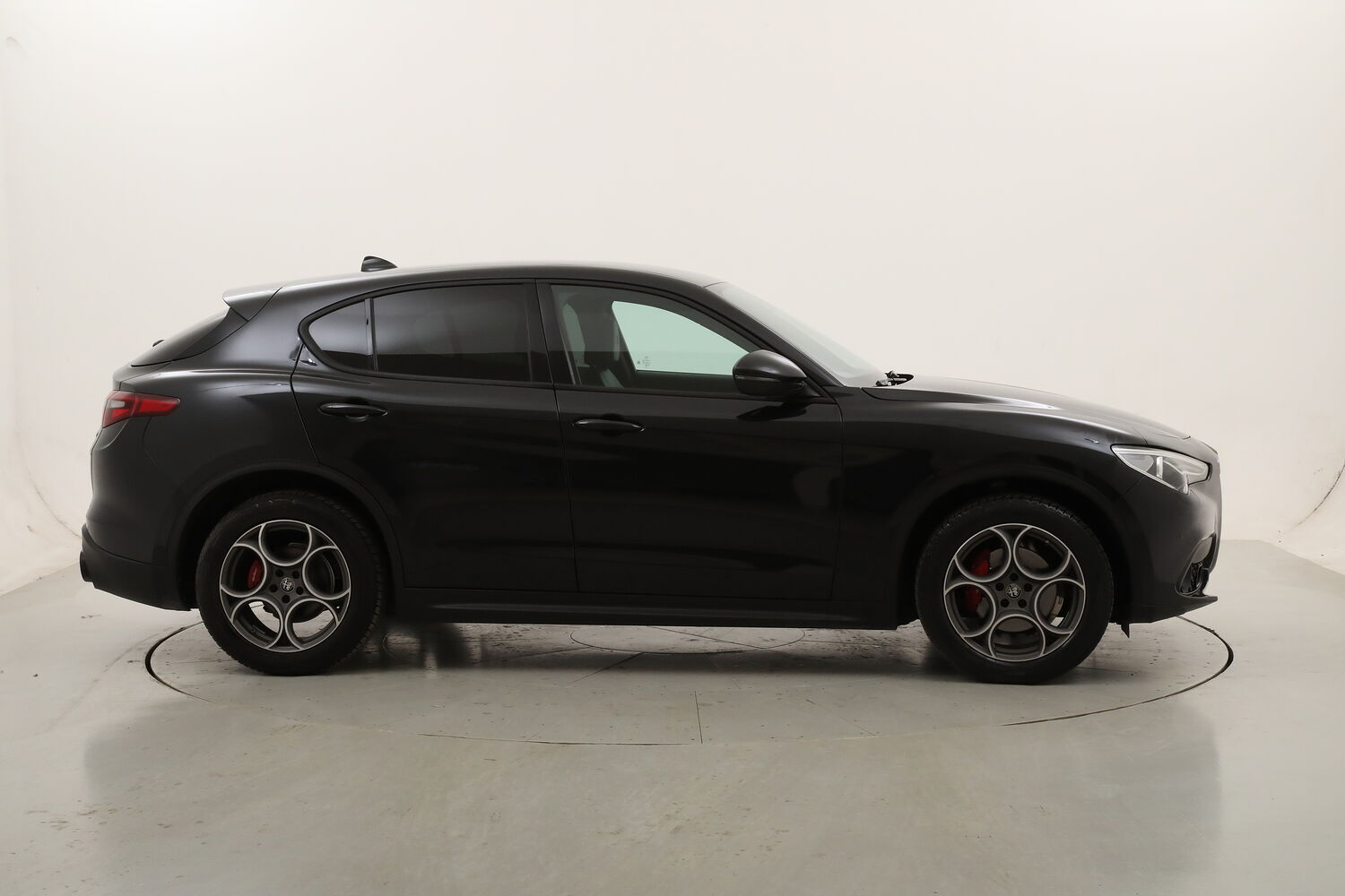 Alfa Romeo Stelvio Q4 Sprint AT8 usata del 2022 con 108.586 km