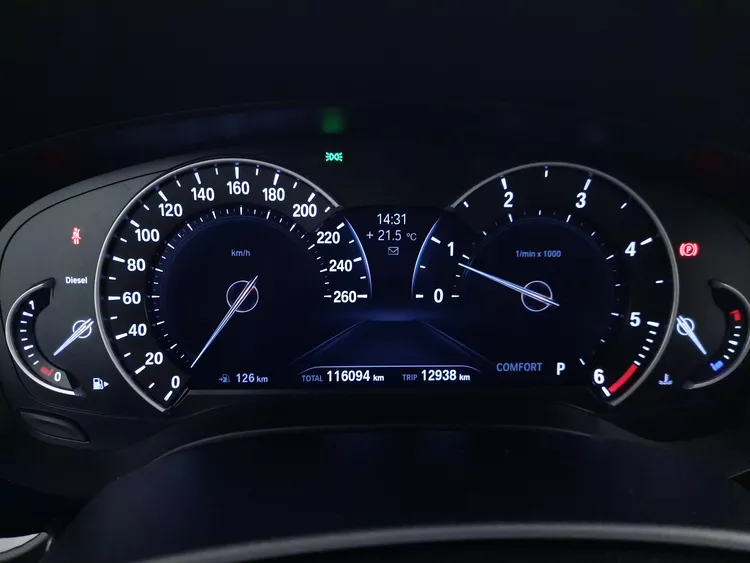 BMW Serie 5 Touring Luxury 2.0 Diesel 190CV Automatico Interni BMW Serie 5 Touring Luxury 2.0 Diesel 190CV Automatico Interni
